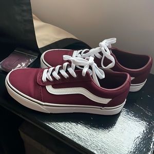 Women’s Vans Ward Sneakers